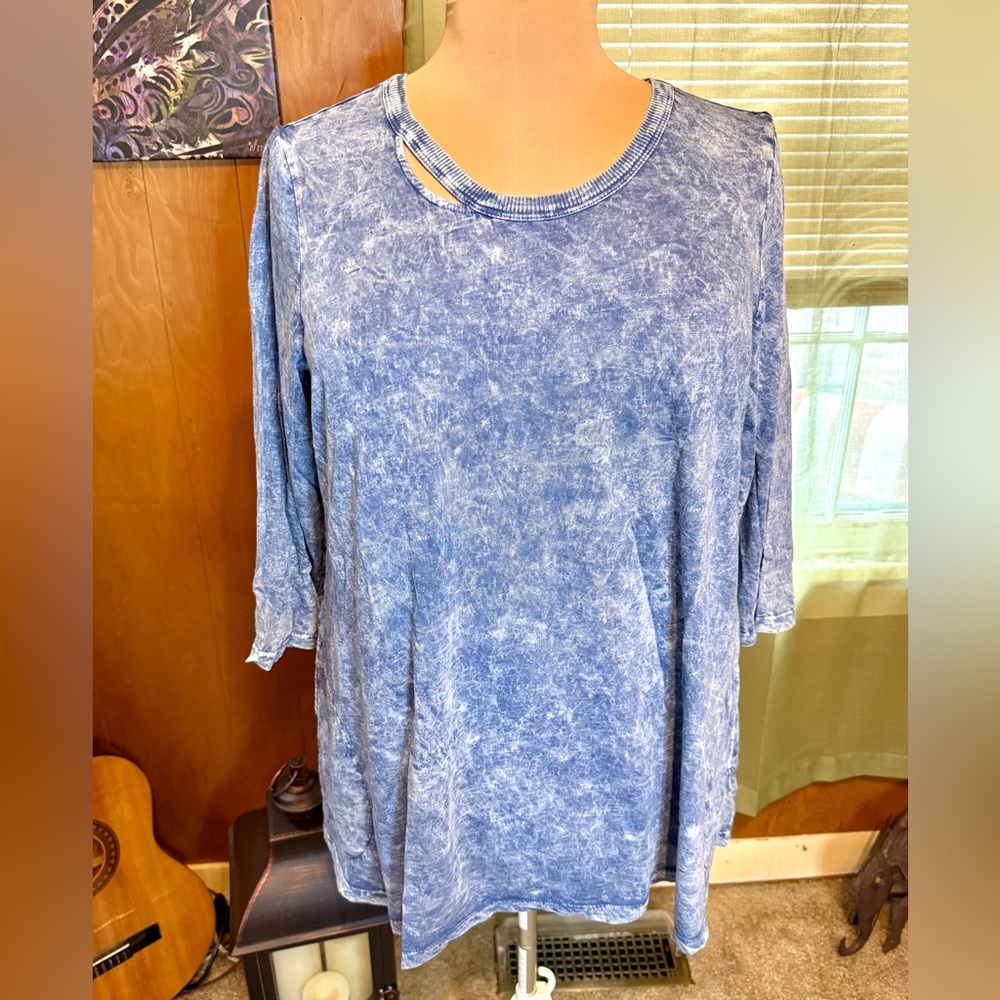 LOGO by Lori Goldstein Sun Faded Cotton 3/4" Sleeve Top - Colbalt Blue (Size 1X)